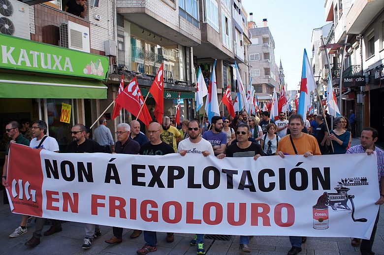 2016 08 06 ManifaServicarneFrigolouroPorrinho06.JPG